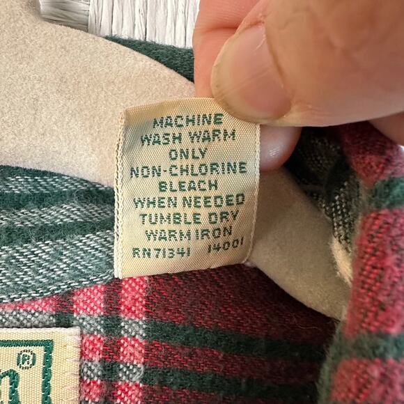 LL Bean Womens vintage made in the USA plaid button up shirt Gorpcore outdoor - Picture 5 of 8